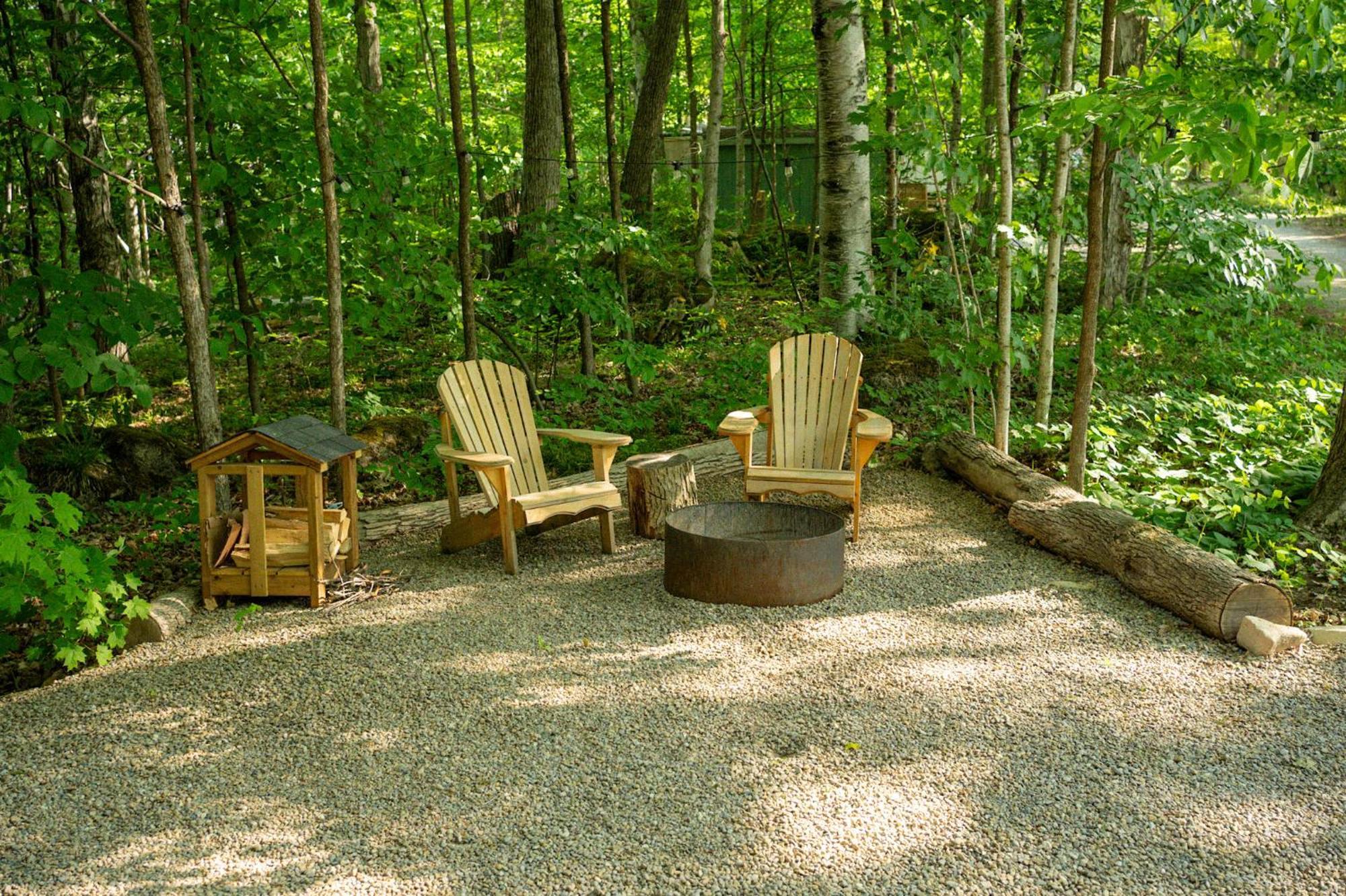 Grotto Getaway Hotel Miller Lake Exterior foto