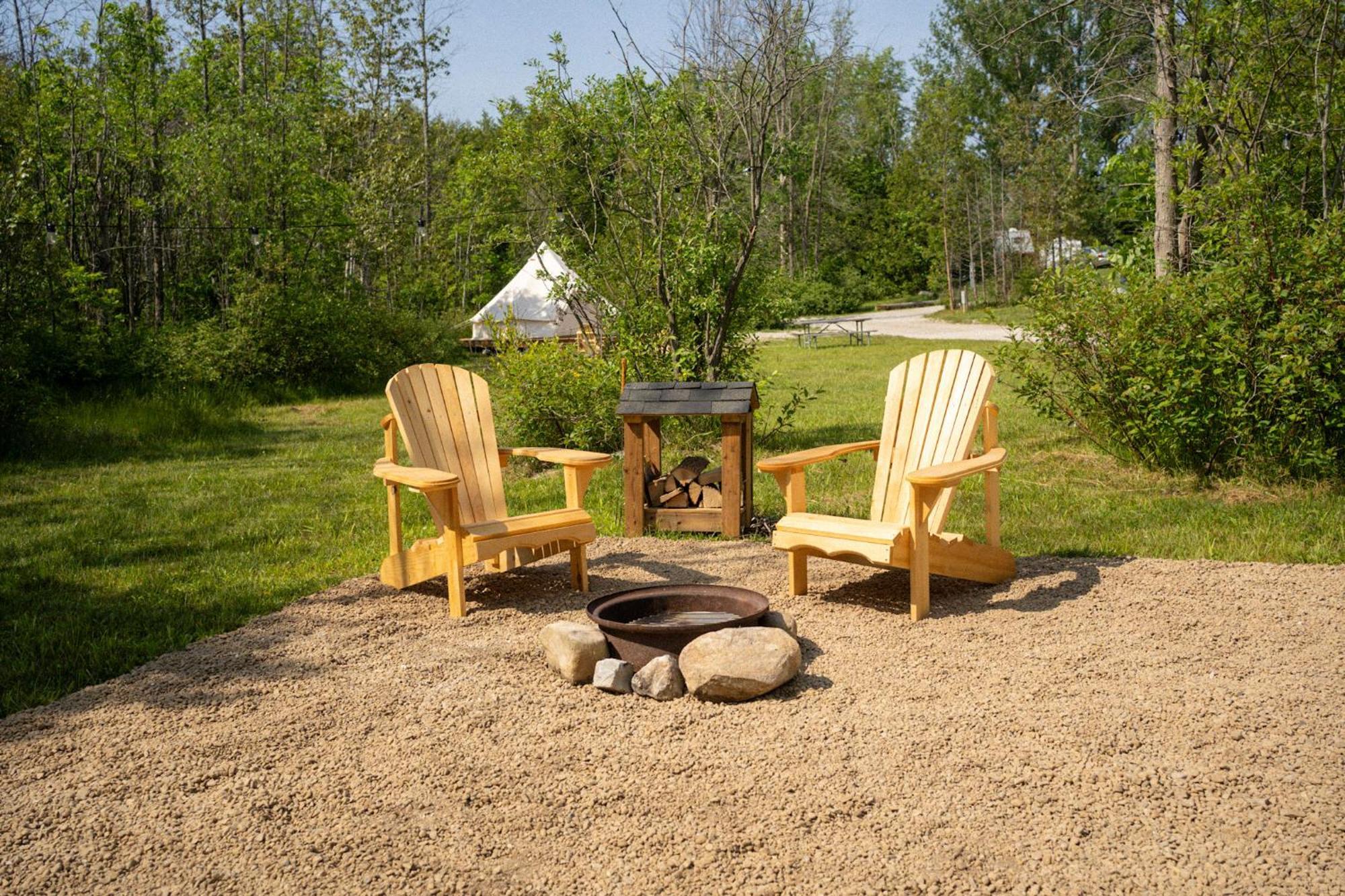 Grotto Getaway Hotel Miller Lake Exterior foto